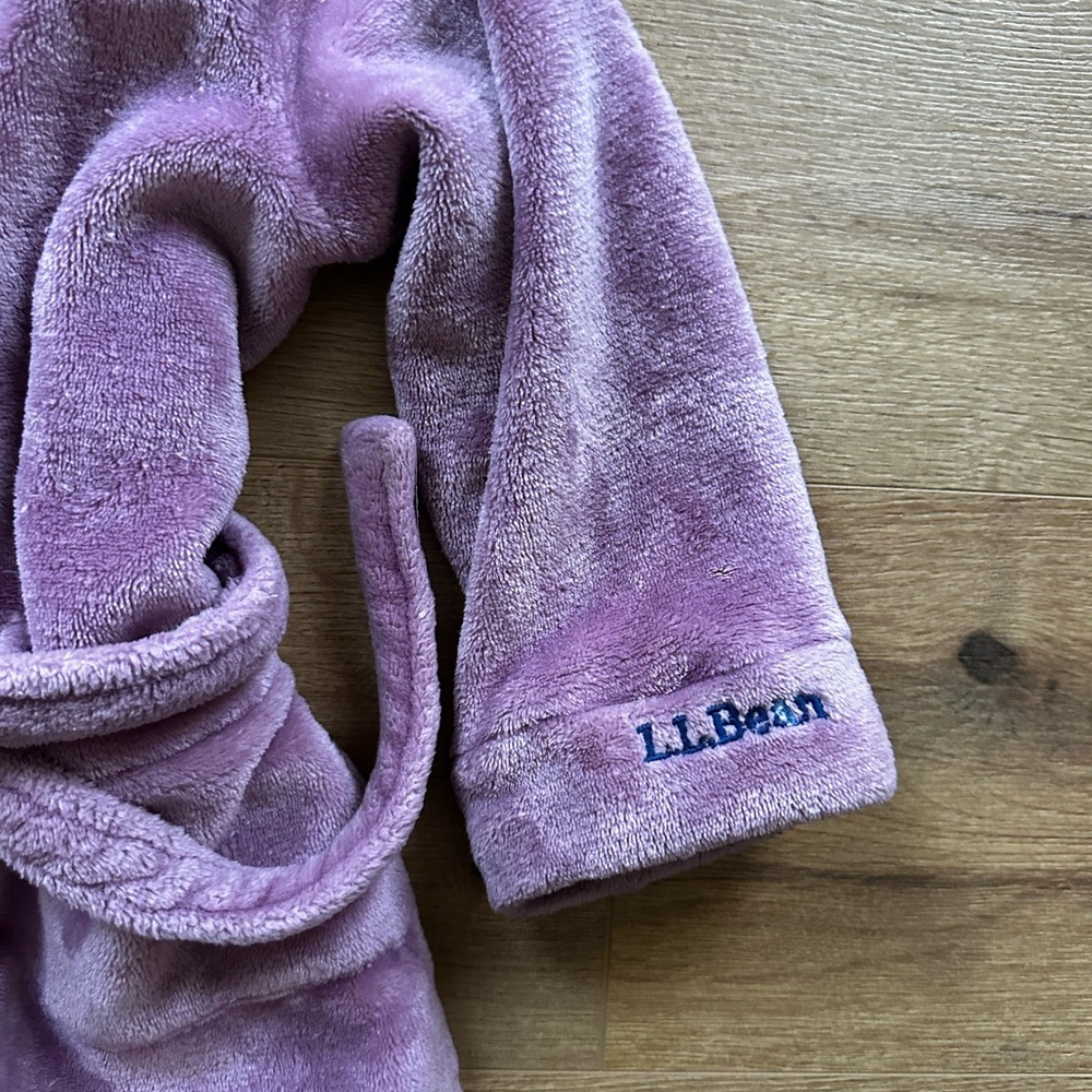 L.L. Bean Kids Plush Purple Hooded Robe - Picture 3 of 3